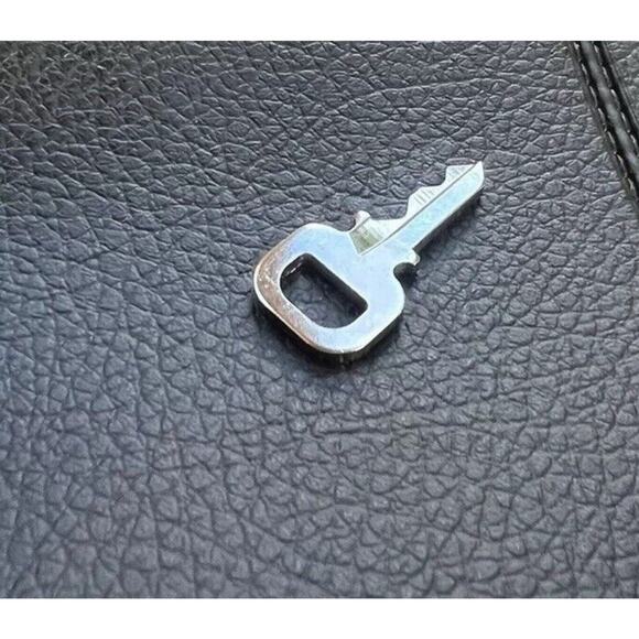 Louis Vuitton Silver Tone Key 318 fits AUTHENTIC Lock only - Picture 3 of 5